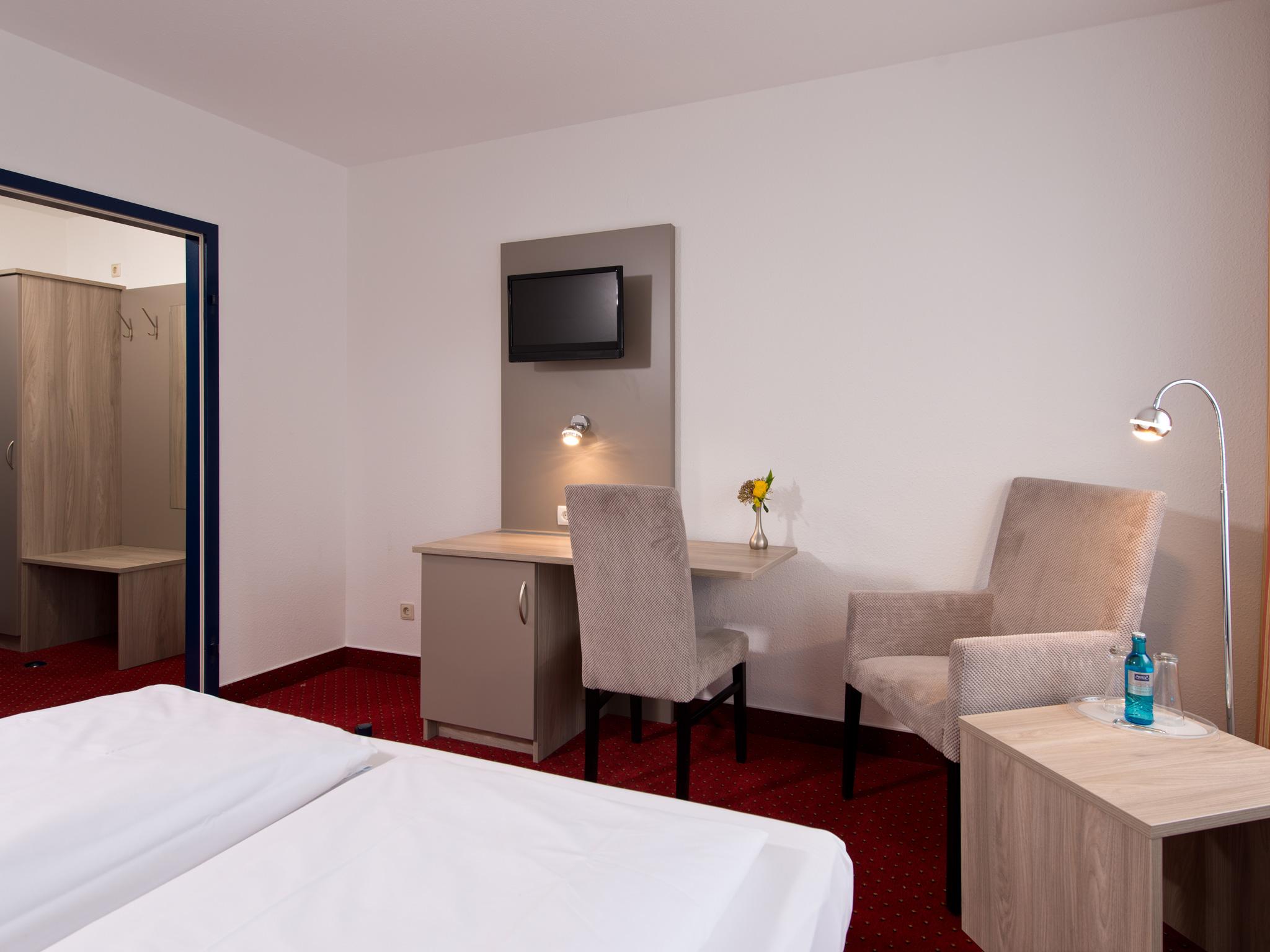 Achat Hotel Frankenthal In Der Pfalz エクステリア 写真